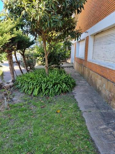 Imagen 18 de 21 de Casa Esquina, 27 Esq 18 , Corazón De Peninsula Con Vista Al Mar Y Dos Plantas !!