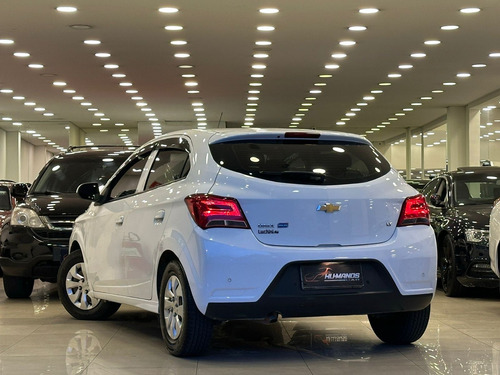 Chevrolet Onix ONIX 1.0 MT LT