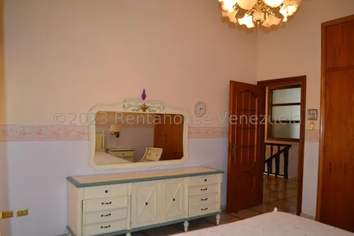 Casa En Venta, Urb. El Marques