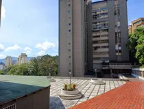 Comprar Este Maravilloso Ph Duplex, Ubicado En La Parte Alta De La Urbina Con Una Maravillosa Vista Hacia Al Ávila 