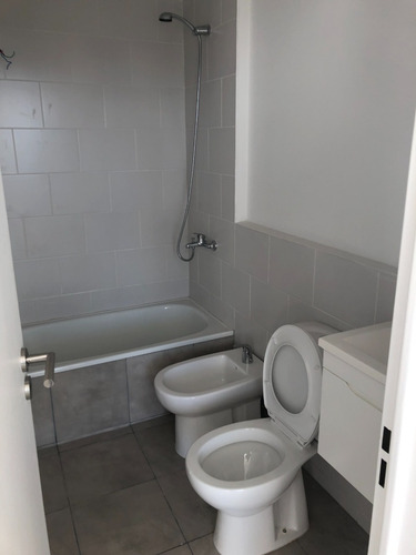 Imagen 12 de 18 de Duplex De 2 Dormitorios En Calle 65 Entre 6 Y 7