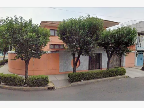 Segunda Mano Casas Iztapalapa Distrito Federal 3 Recamaras en Casas en Venta,  3 baños | Metros Cúbicos