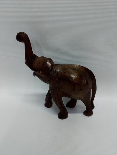 Escultura Pequeña De Elefante En Madera Nogal 