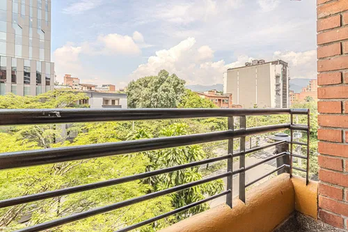 Apartamento En Venta En Laureles. Cod V23515