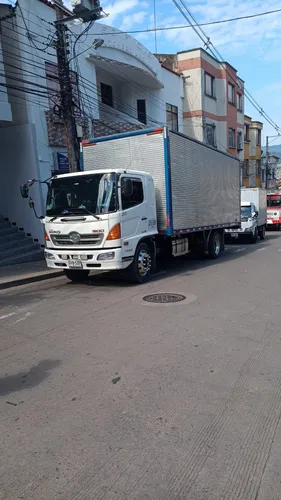 Hermoso Camion Hino Gd 2012 Furgon Unico Dueño