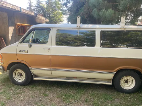 Dodge Ram Van 1987