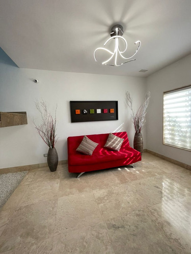 Cv-1470 Zona Norte Townhouse Residencias Pozo Viejo Avenida Universidad
