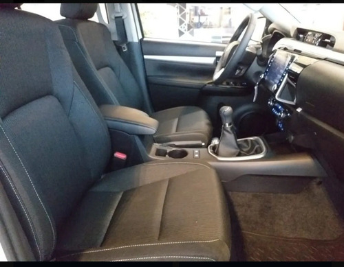 Toyota Hilux 2021 2.8 Cd Srv 177cv 4x4