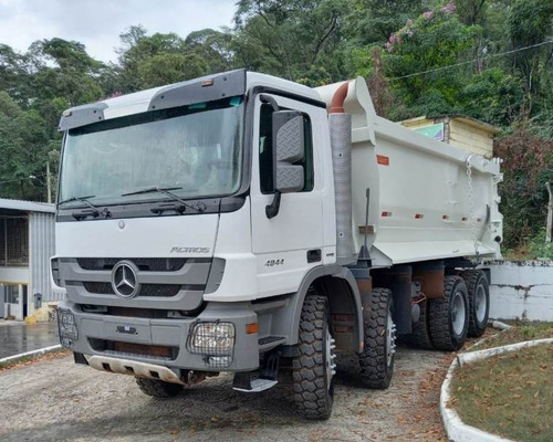  Mercedes-benz Actros 4844 8x4 Ano 2014 Caçamba  20m