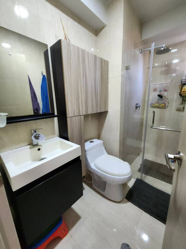 Se Vende Apartamento En El Parral Planta 100% Valencia