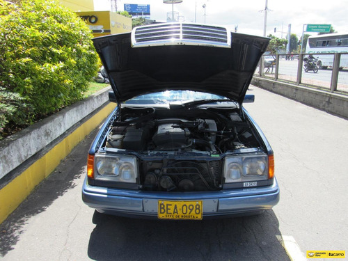 Imagen 20 de 25 de Mercedes Benz 220 E 2.2 W124