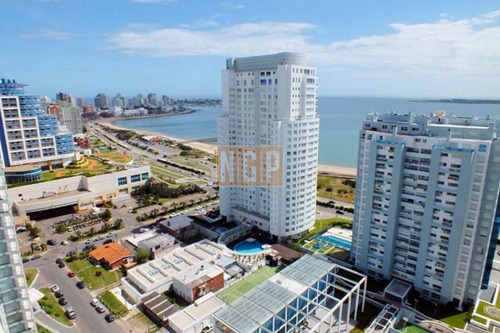 Imagen 22 de 30 de Apartamento En Mansa, 2 Dormitorios