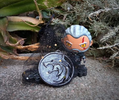 Paquete-the Witcher -geralt- Colgante Escuela Lobo