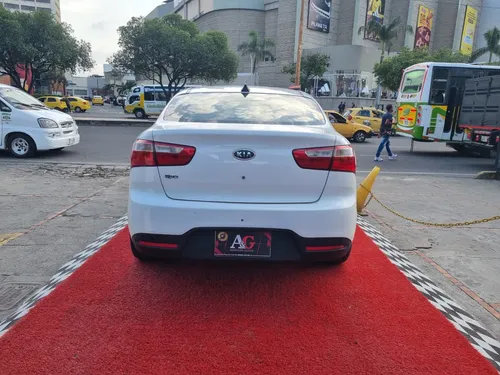 Kia Rio UB EX 1.4 AT