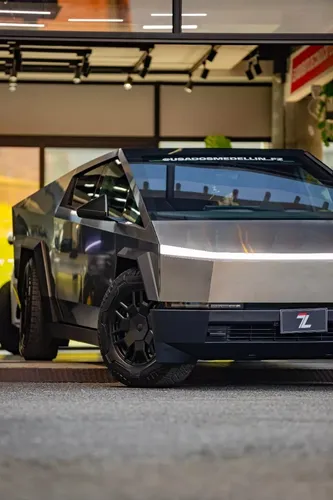 Tesla Cybertruck Foundation Series 2025
