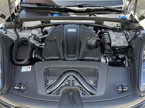 Porsche Macan Gts 2024 Gris