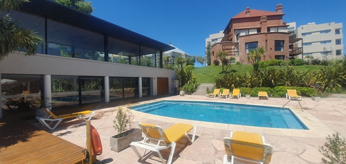 Imagen 3 de 10 de Club Carilo Verano 2023