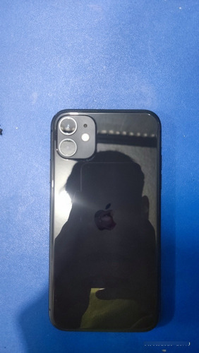iPhone 11 (Usado)