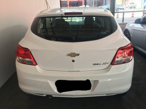 Chevrolet Onix Joy 1.0