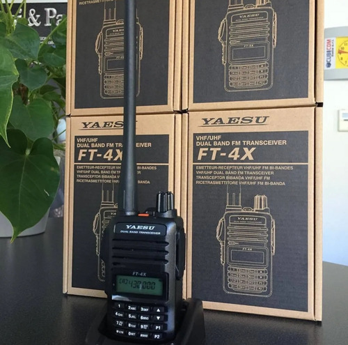 Yaesu Ft4x Bibanda + Cargador -- Dealer Oficial Negro Vhf Uhf Fm