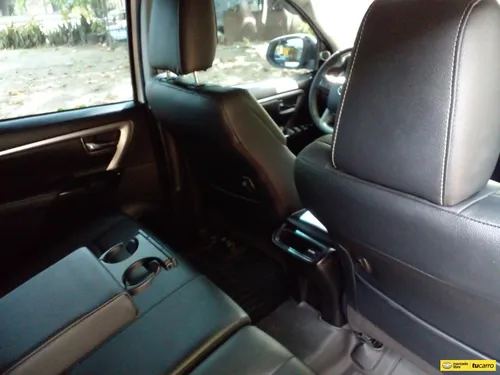 Toyota Fortuner 2.4l Sr Tp 2.4cc Td 7ab 4x2 2023