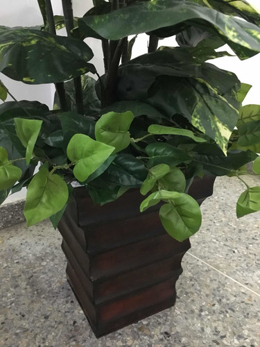 Imagen 3 de 7 de Plantas Matas Decorativas Artificiales