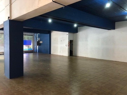 Imagen 3 de 5 de Local En Alquiler En Quilmes