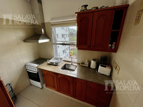 Imagen 2 de 9 de Venta, 1 Dormitorio, Estratégica Ubicación Punta Del Este Sap4807880