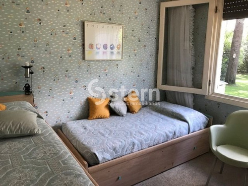 Venta Casa 3 Dormitorios, Cantegril Punta Del Este- Ref: 917