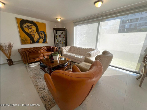 Zibatá Queretaro, Se Vende Casa Con 4 Recamaras Cada Uno Con Baño, Una En Planta Baja, Tiene Cuarto De Servicio Qh243673