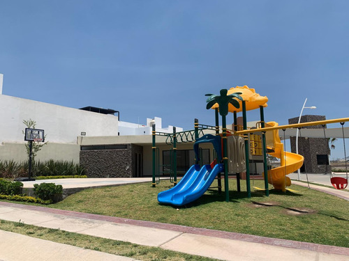 Casa En Venta En San Luis Potosí, Privada San Ángel V