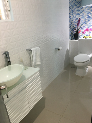 Imagen 6 de 14 de Casa De Dos Pisos Con Alberca, 3 Recamaras Y 5 Baños.
