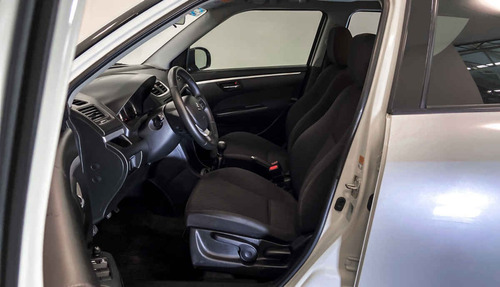 Imagen 15 de 15 de 28740 - Suzuki Swift 2017 Con Garantía
