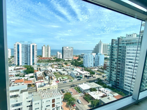 Imagen 12 de 25 de Moderno Apartamento Con Preciosa Vista