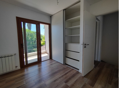 Imagen 22 de 24 de Dúplex De Categoría A Estrenar En Venta En City Bell-amplio Lote-