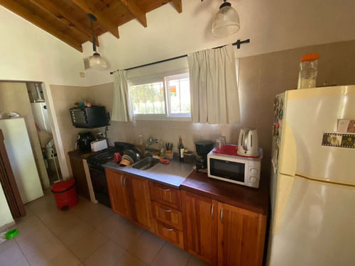 Casa Con 3 Habitaciones Y 2 Baños