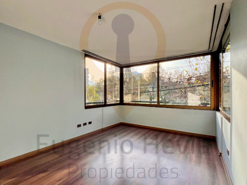 Departamento Frente A Plaza En P De Valdivia / E Yáñez