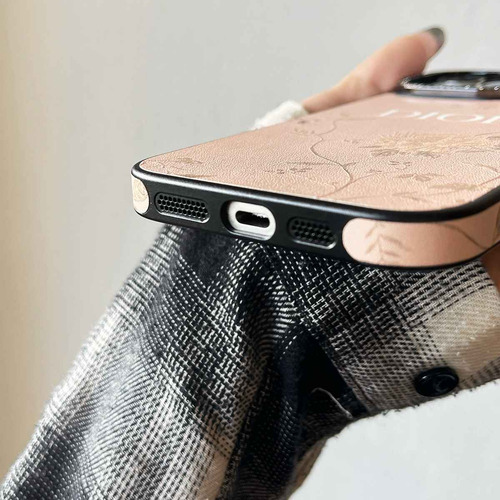 Funda Antihuellas Diamon Camera Silk Pattern Para iPhone 13, 14, 15, 16 Pro Max