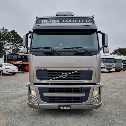 Imagem 5 de 25 de Caminhão Volvo Fh 460 6x4 2014 Globetrother Baixo Km Fh460