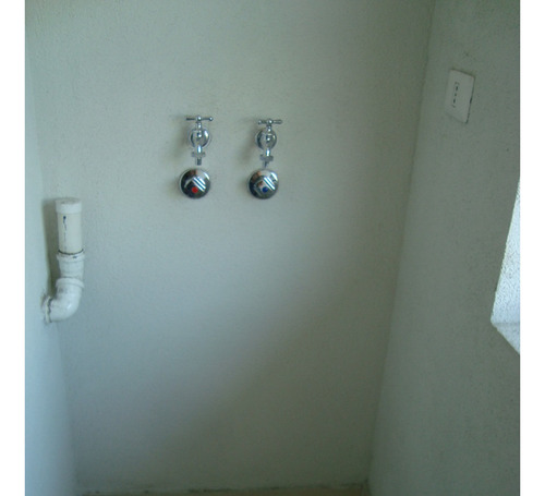 Depto 2d+2b+1est+bod, A 2 Cuadras Metro Santa Isabel