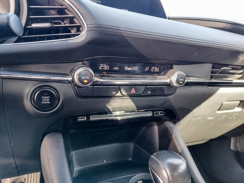 Mazda 3 Sedan 2021
