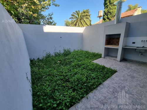 Imagen 22 de 22 de Departamento 2 Ambientes Venta Castelar Patio