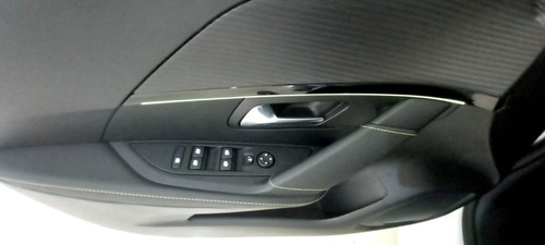 Imagen 13 de 24 de Peugeot 208 Gt 130cv Cero Kilometro 2023