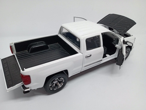 Imagen 3 de 8 de Chevrolet Silverado 2014 Jada Carro De Coleccion 1:24