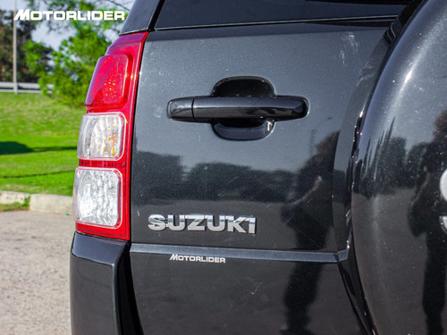 Imagen 22 de 25 de Suzuki Grand Vitara Limited 2.4 4x2 | Permuta / Financia