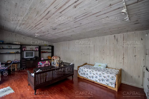 Excelente Casa De Cinco Dormitorios En Venta - Golf Punta Del Este