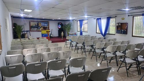 Locales Comerciales En El Junquito