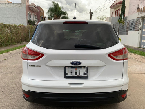 Imagen 7 de 11 de Ford Escape