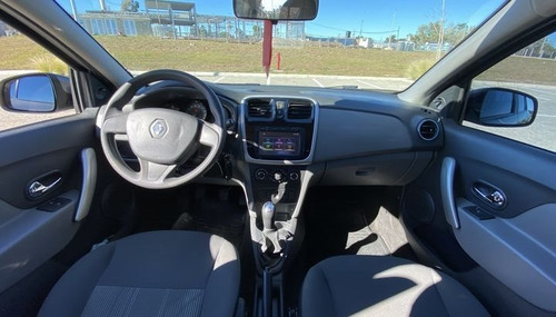 Renault Logan Expression 1.6 2017