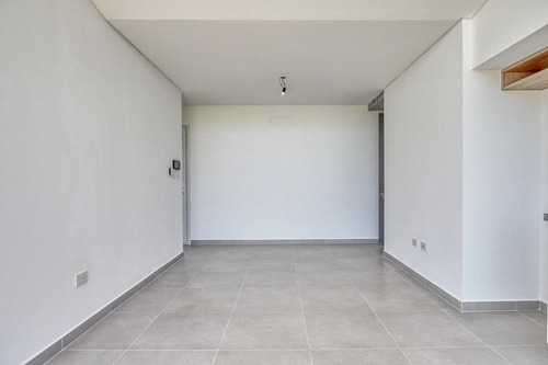 Imagen 9 de 30 de Departamento Dos Ambientes En Alquiler Lujan